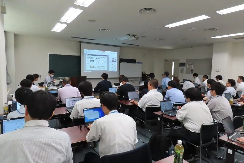 iRIC workshop for engineers of the Hokkaido Regional Development Bureau (Sapporo, 2025)